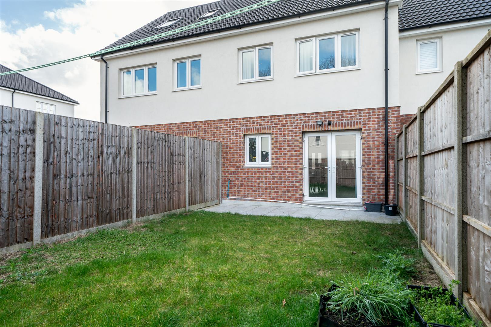 Savoy Close, Leverstock Green Road, Hemel Hempstead Squire Estates